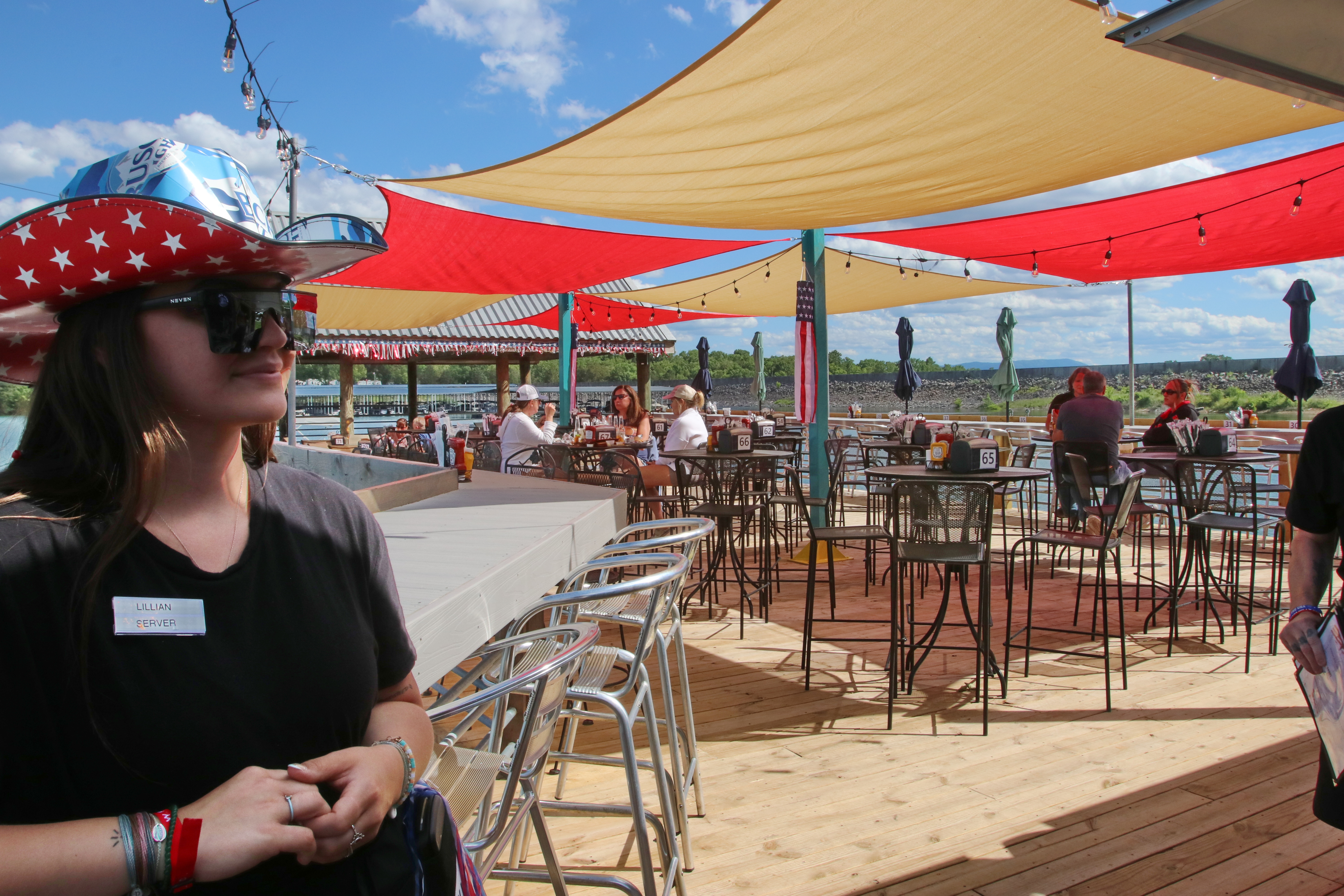 Otters Cove Bar & Grill